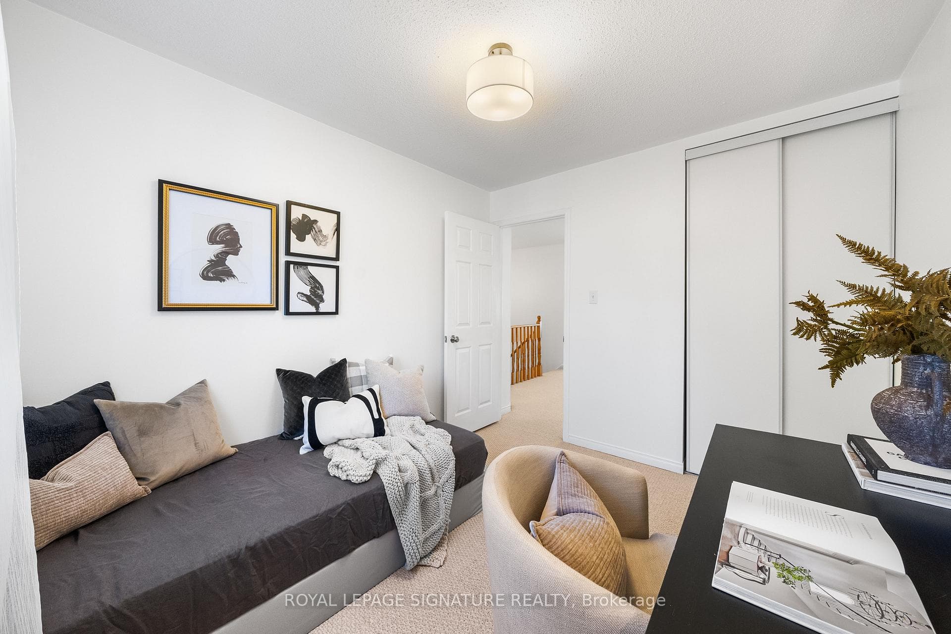Bright 2nd bedroom