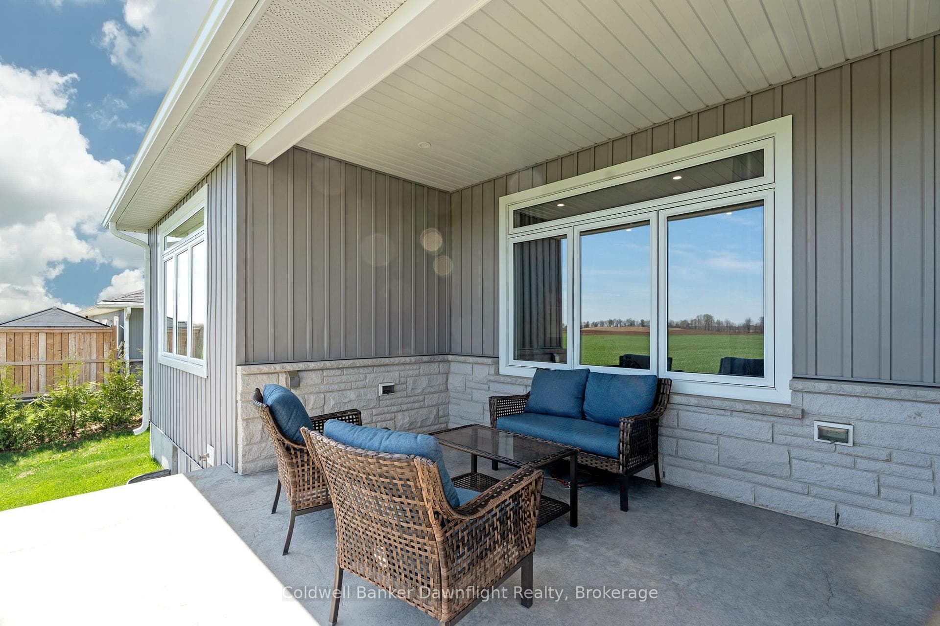 714 Gloria Street photo 46