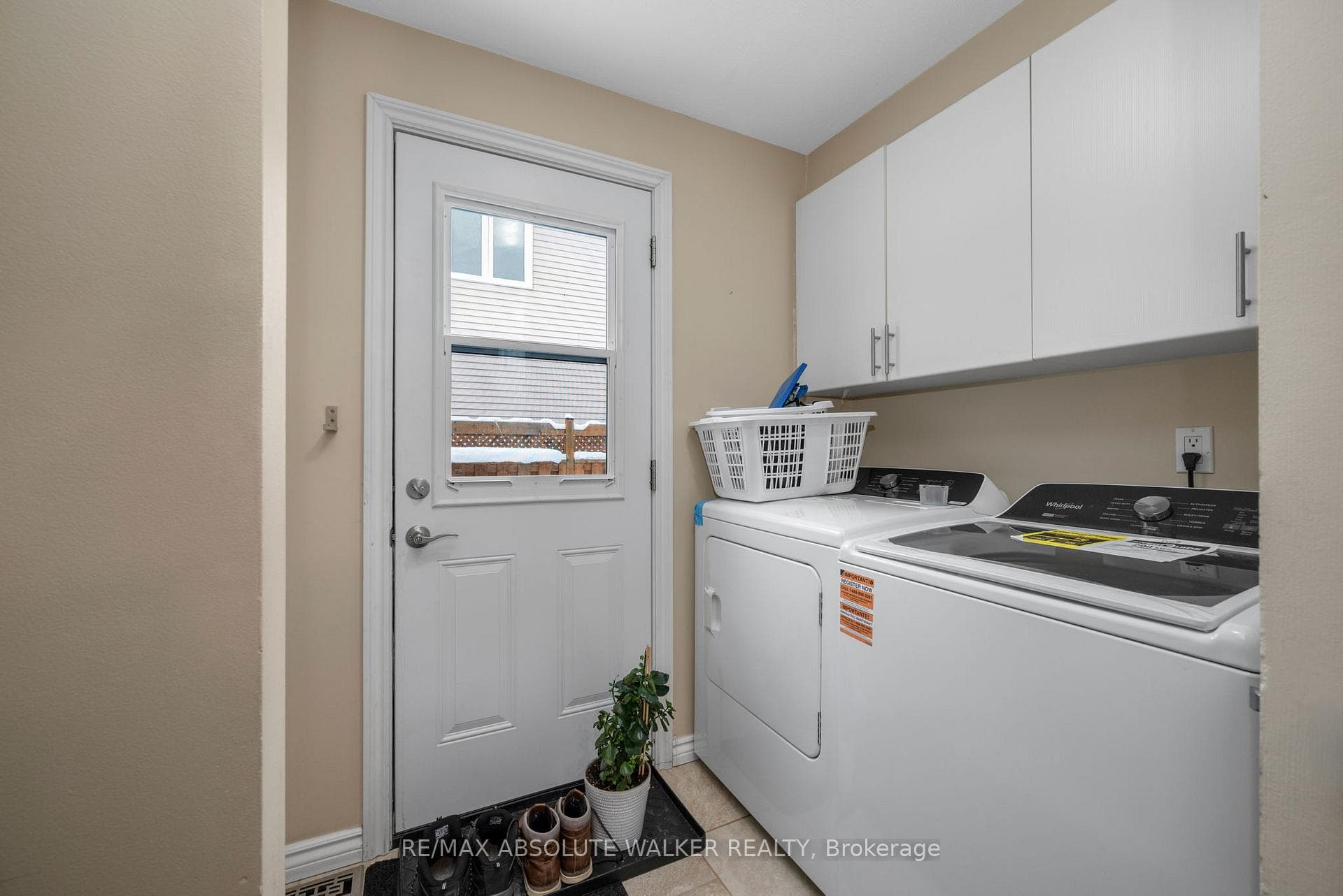 1849 Montereau Avenue photo 20