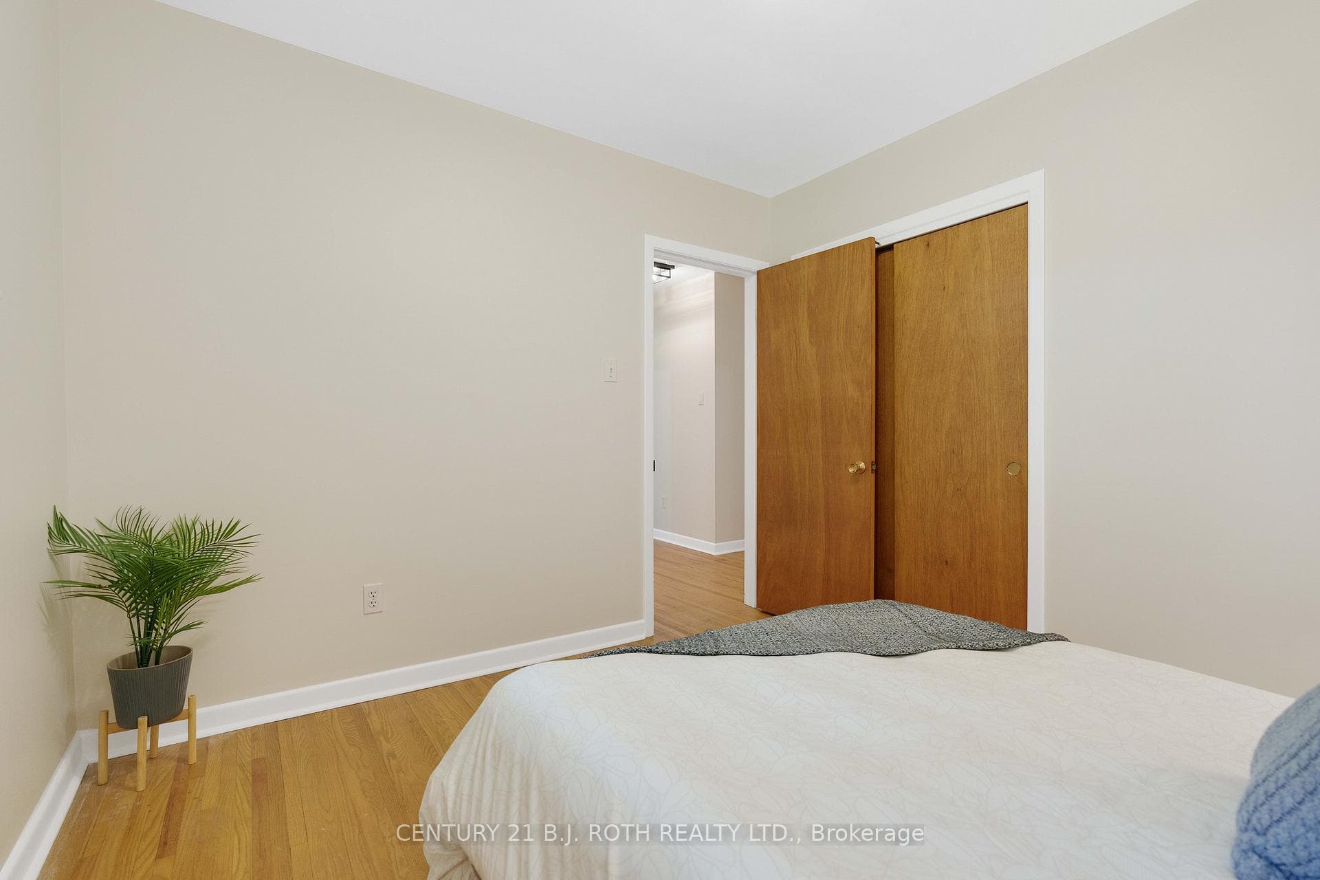 23 Alexander Avenue photo 19