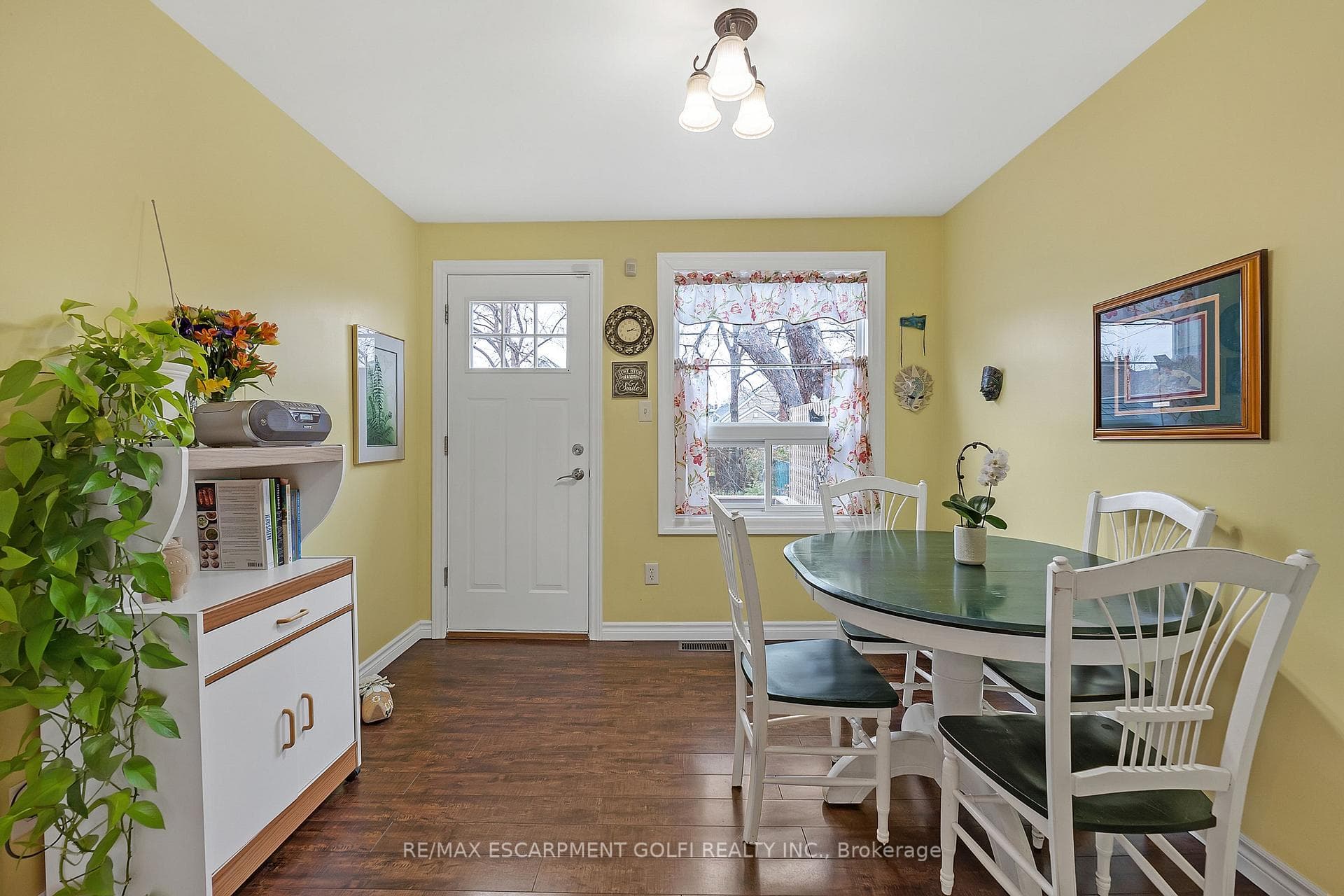 92 Newlands Avenue photo 14
