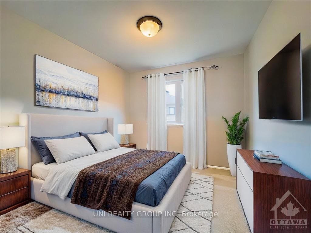 527 FLAGSTAFF Drive photo 13