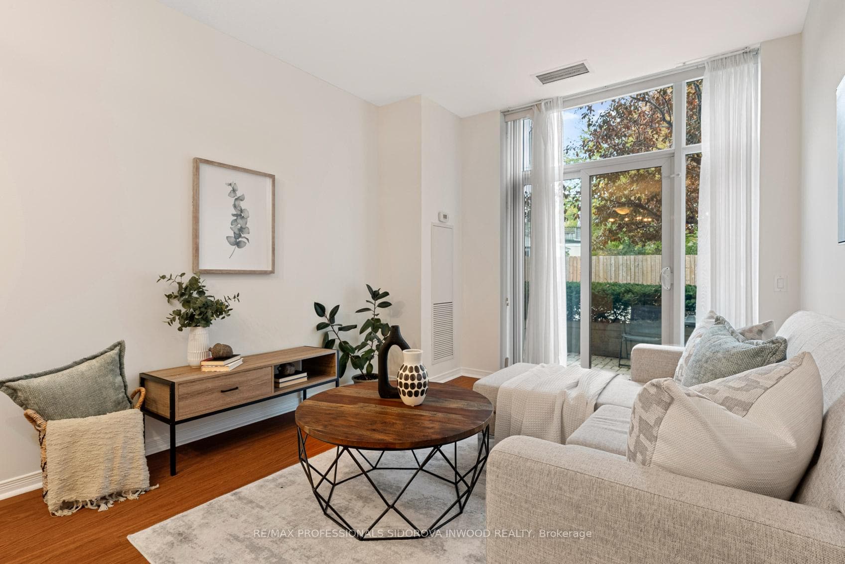 61 Heintzman Street Unit 107 photo 10