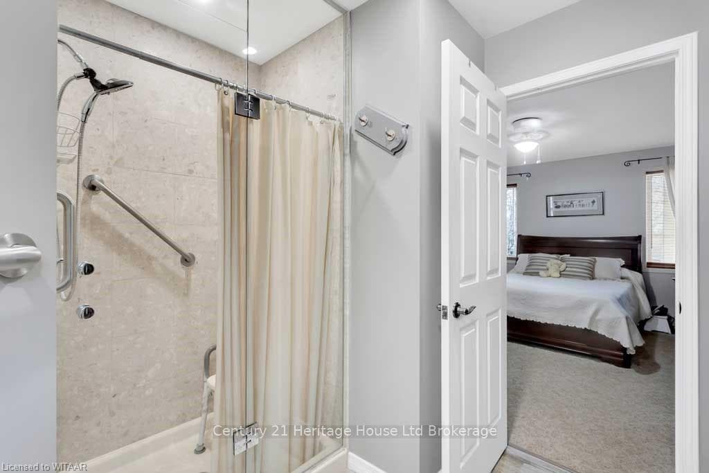 21 WOODSIDE Drive photo 15