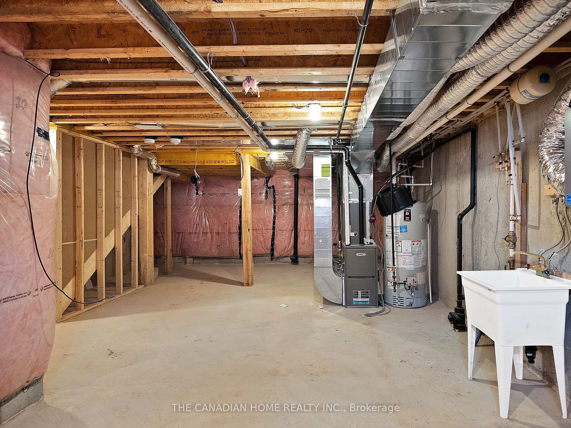 12 Marvin Avenue photo 36