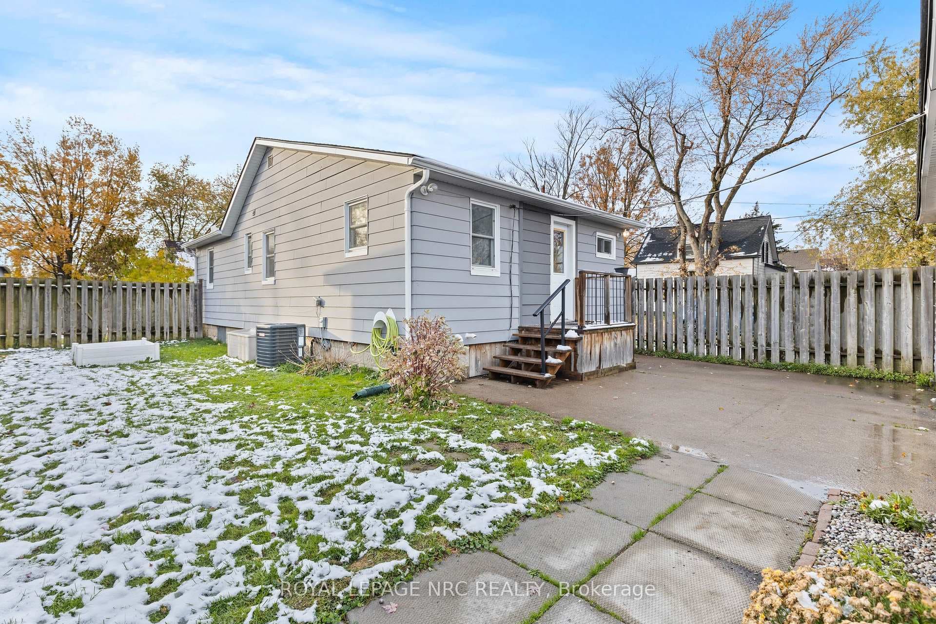 783 Steele Street photo 24