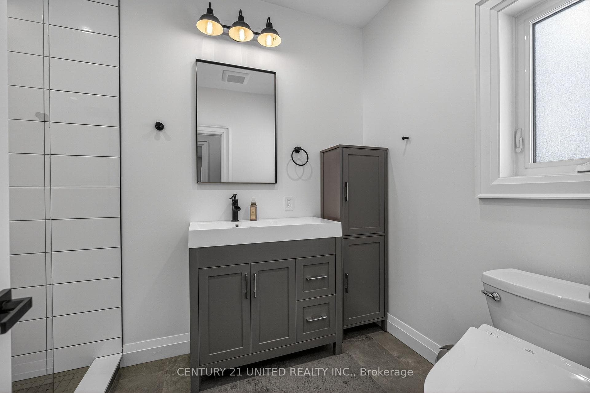 1047 Hinterland Trail photo 20