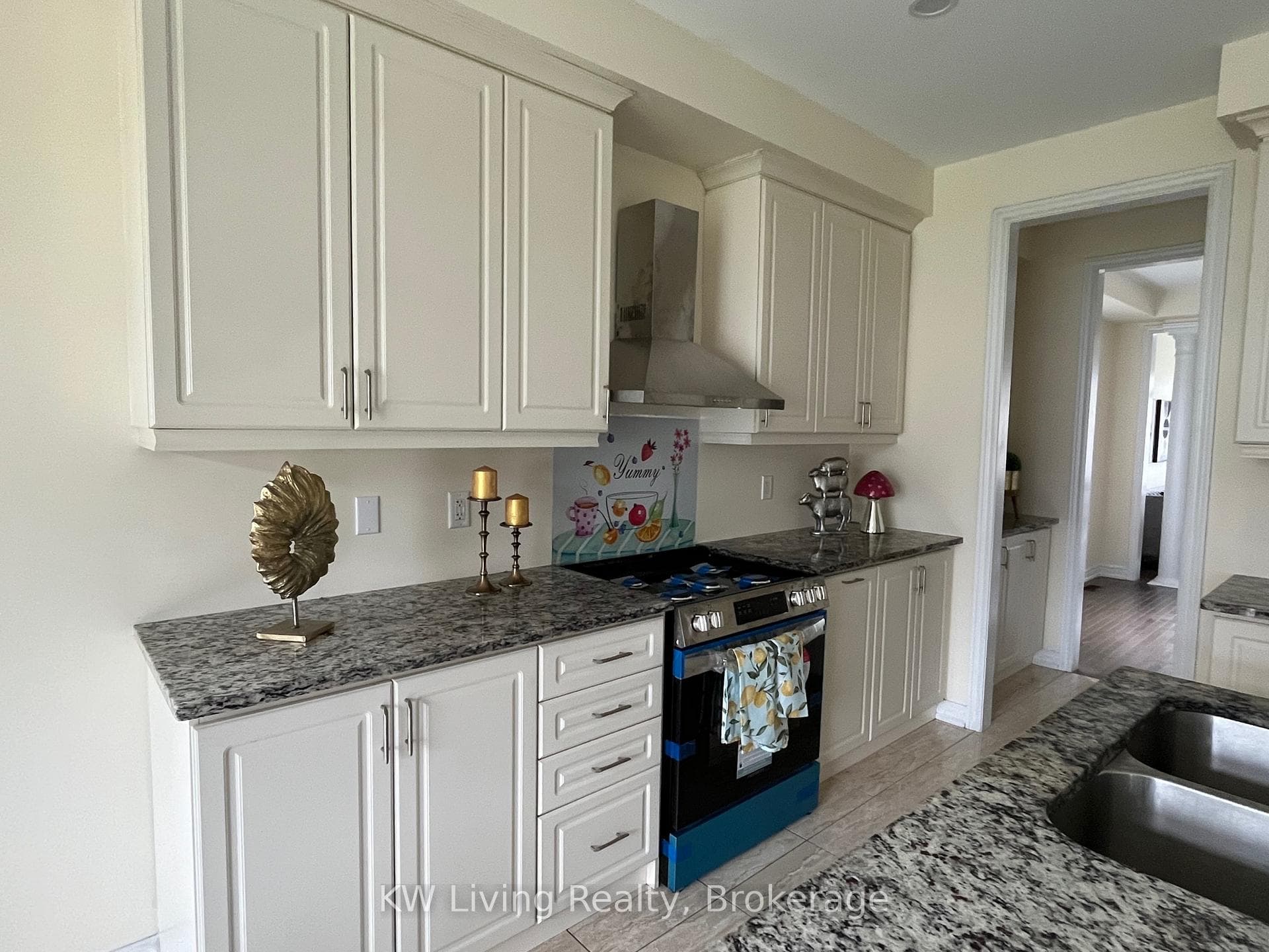 127 Copeland Crescent photo 39