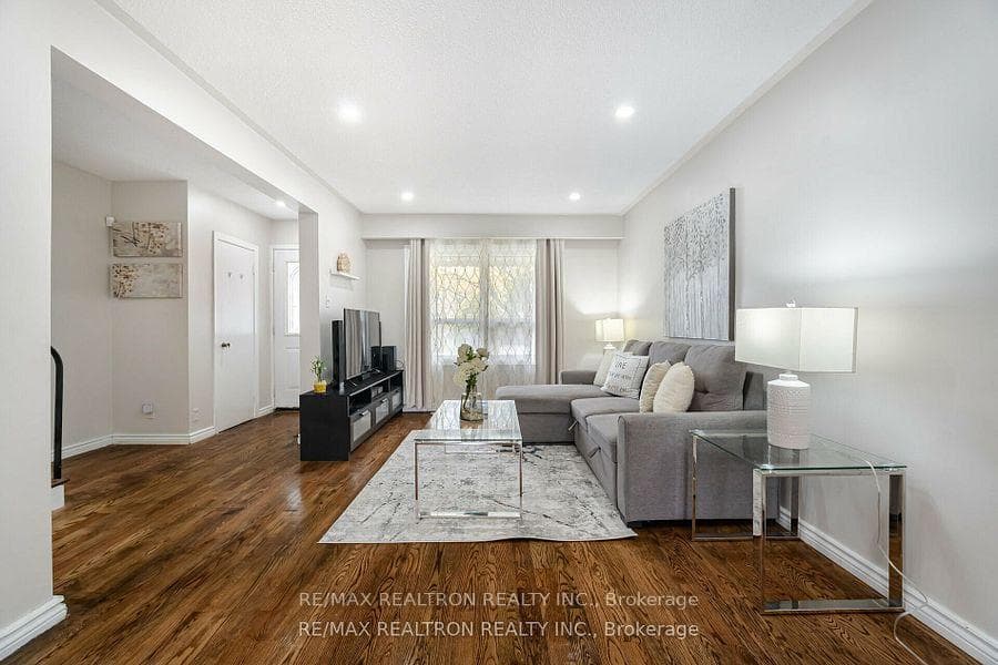 31 Birkdale Road photo 9