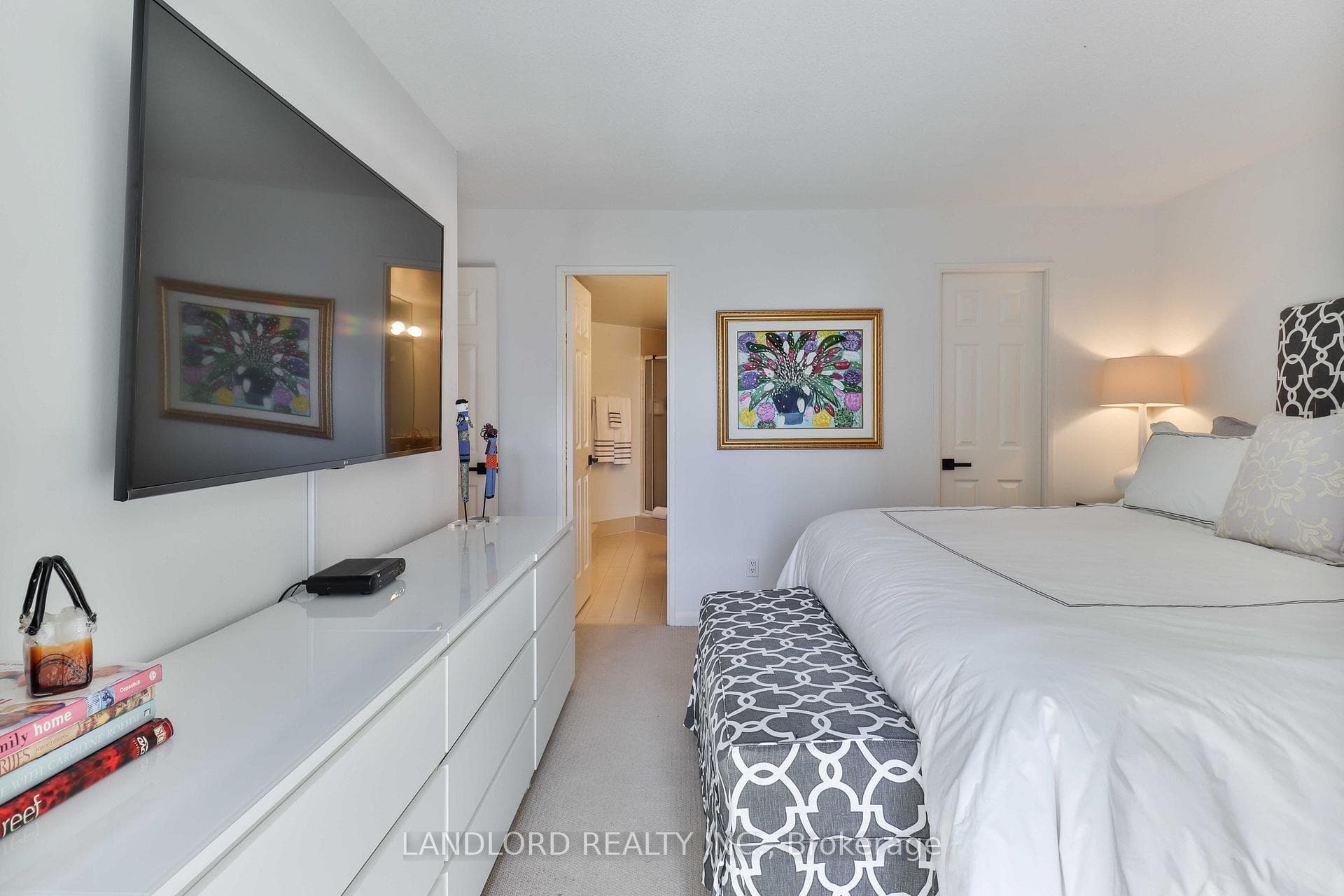 278 Bloor Street Unit 1801 photo 23