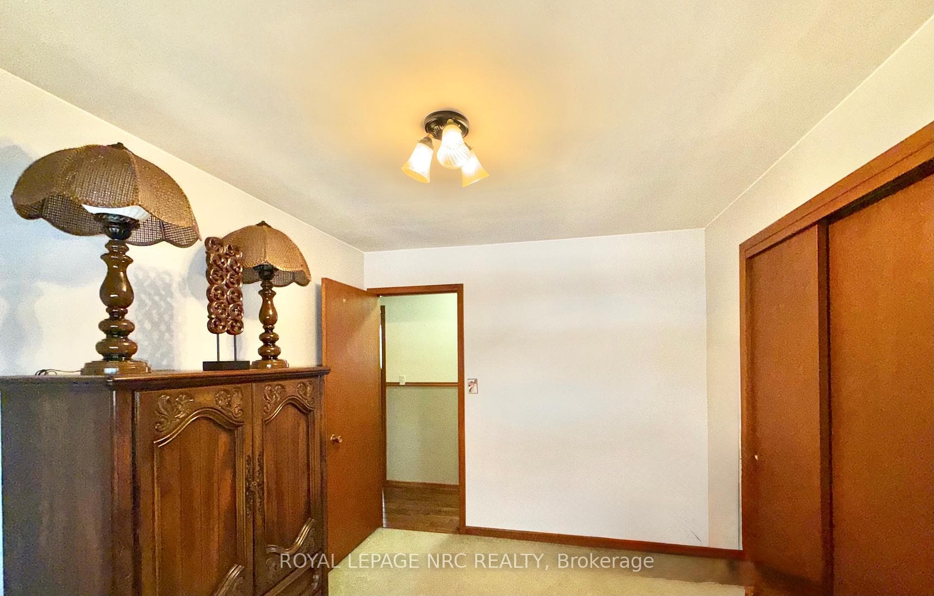 front middle bedroom