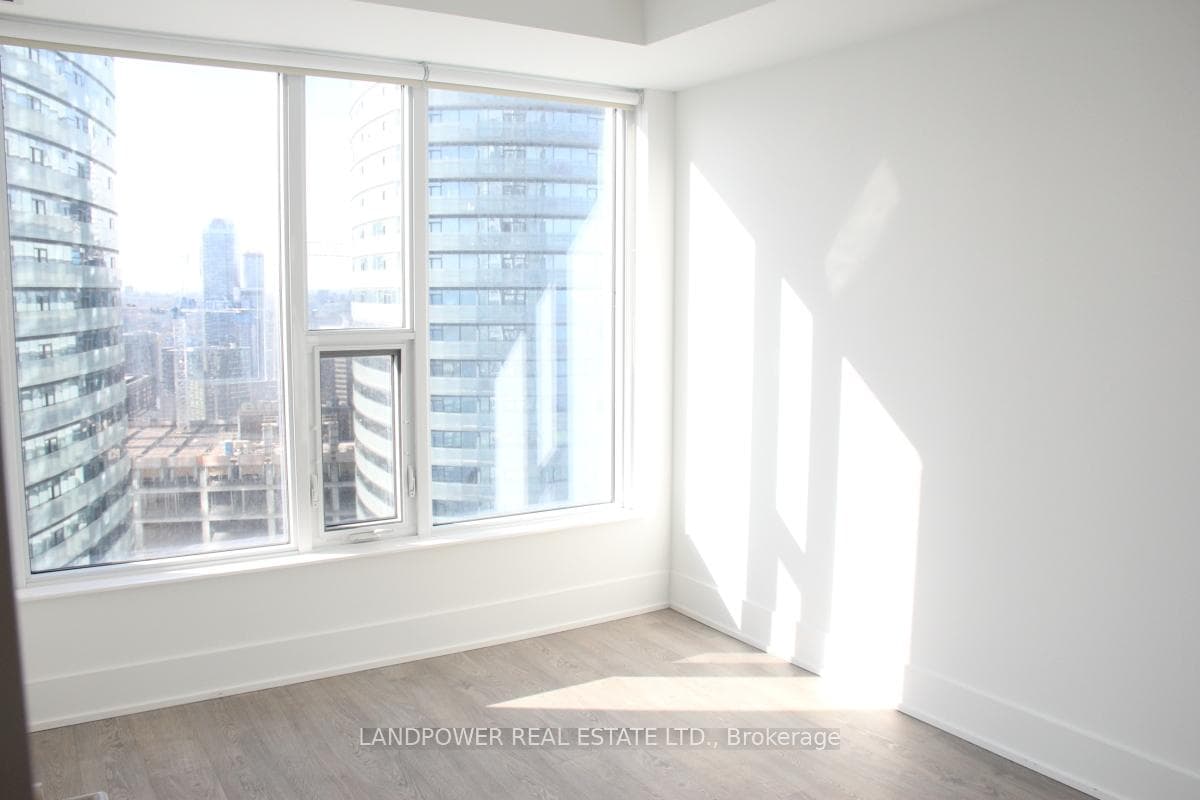 10 York Street Unit 5312 photo 7
