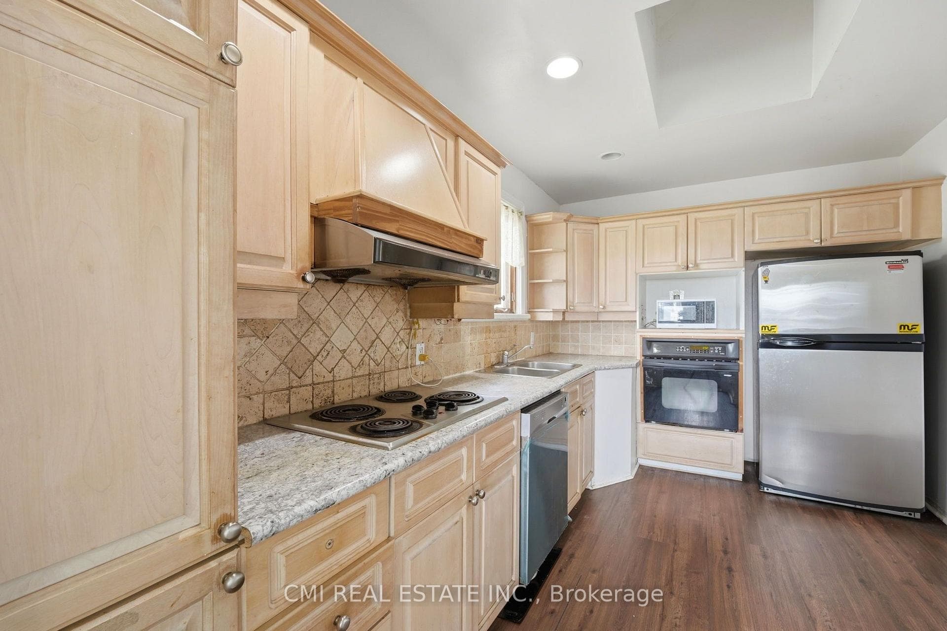 106 Flora Drive photo 8