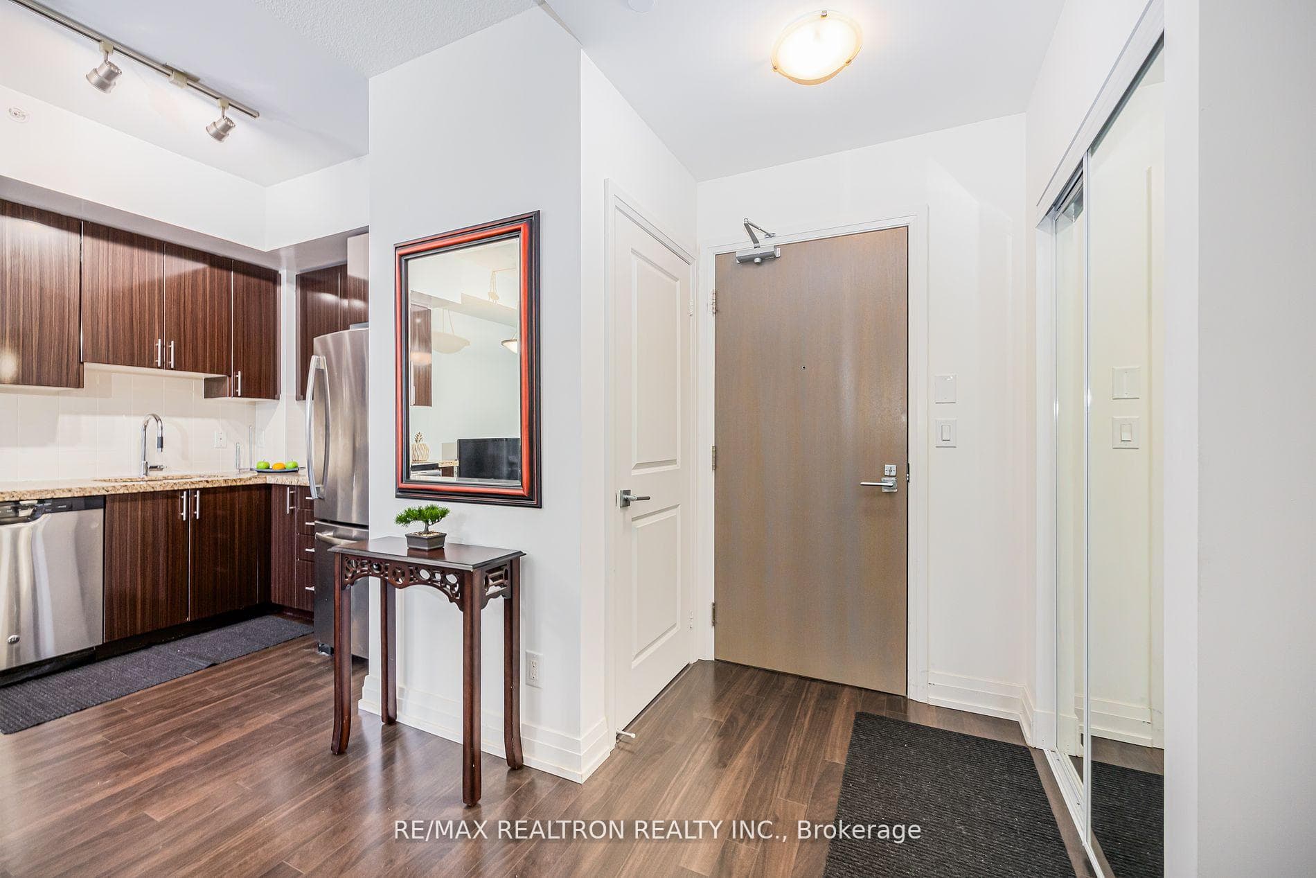 7167 Yonge Street Unit 621 photo 7