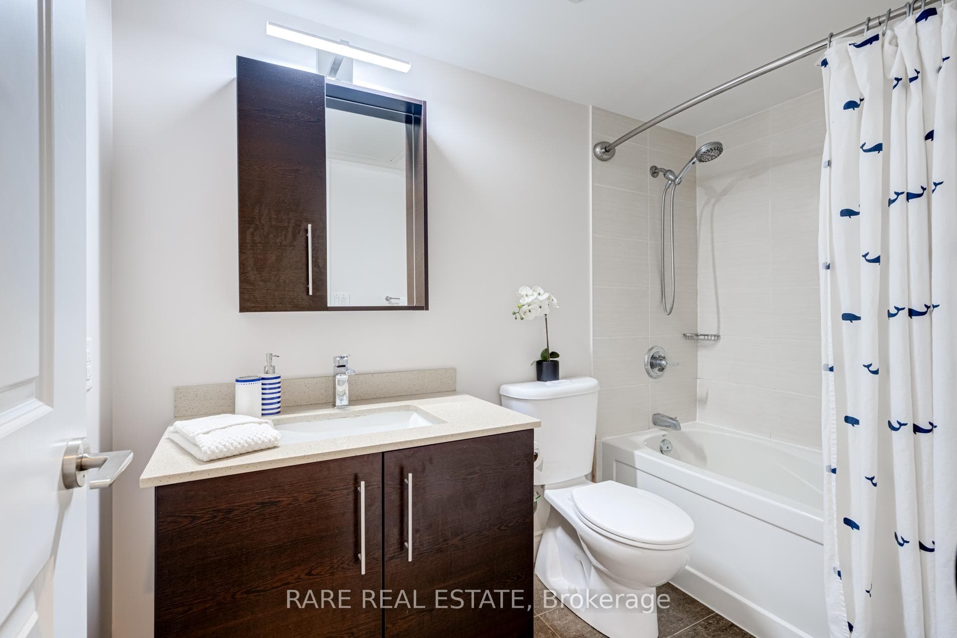 253 South Park Road Unit 502 photo 14