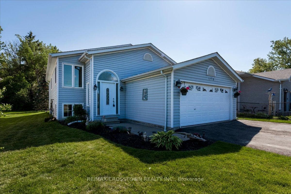 1170 Arnold Street photo 3