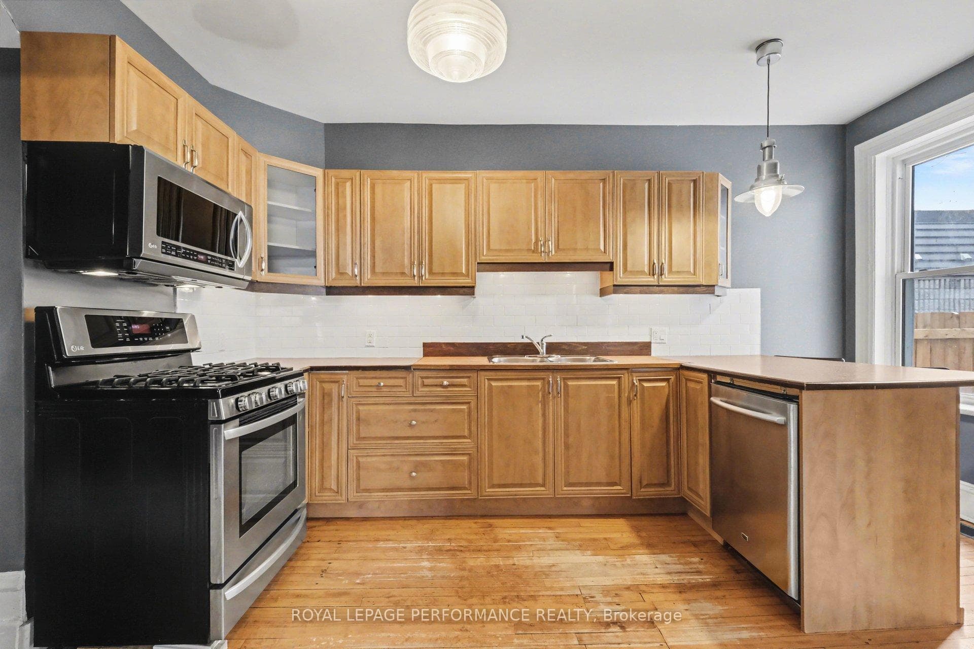 506 Wentworth Avenue photo 12