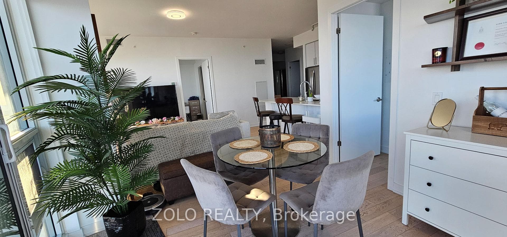 2212 Lake Shore Boulevard Unit 3903 photo 19
