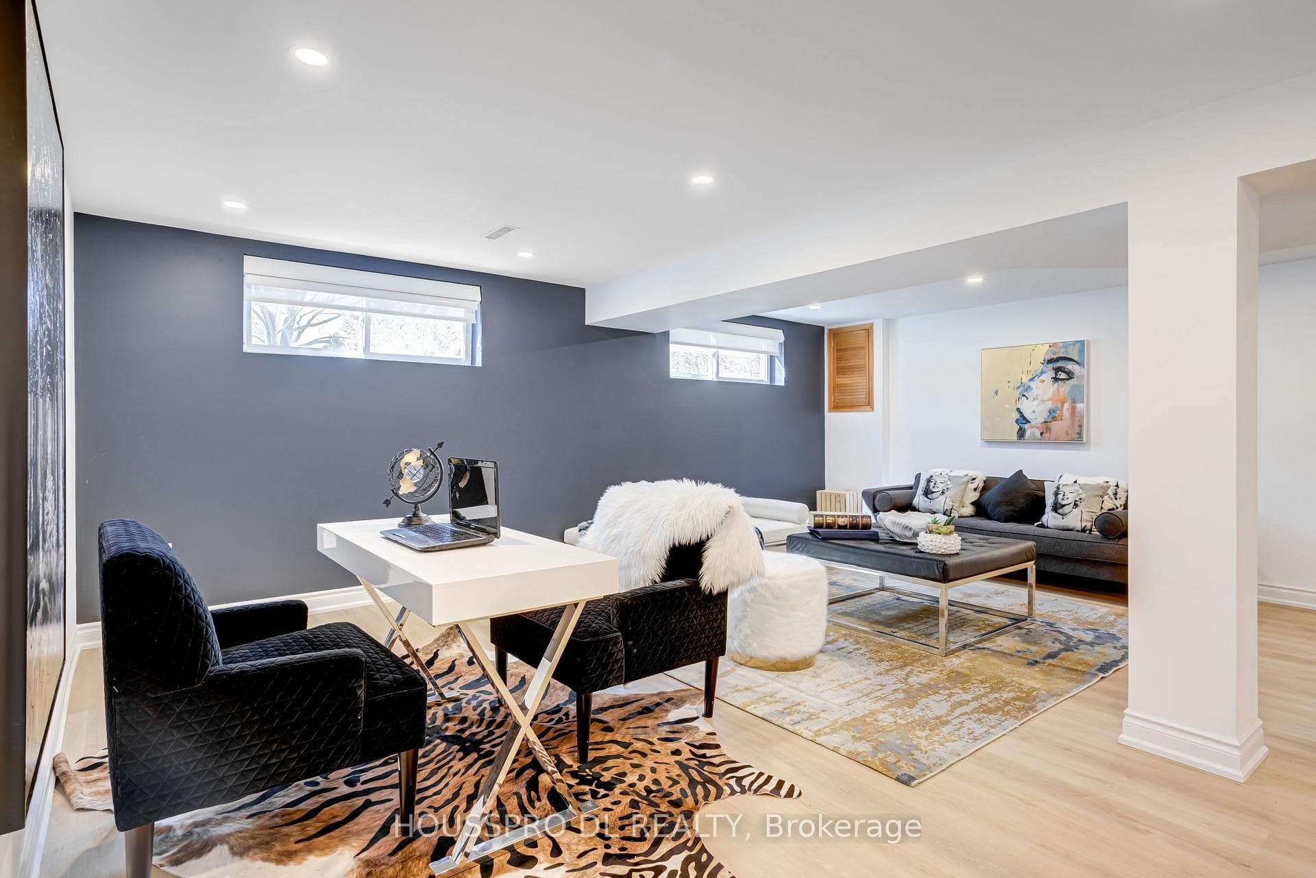 231 Romfield Circuit photo 36