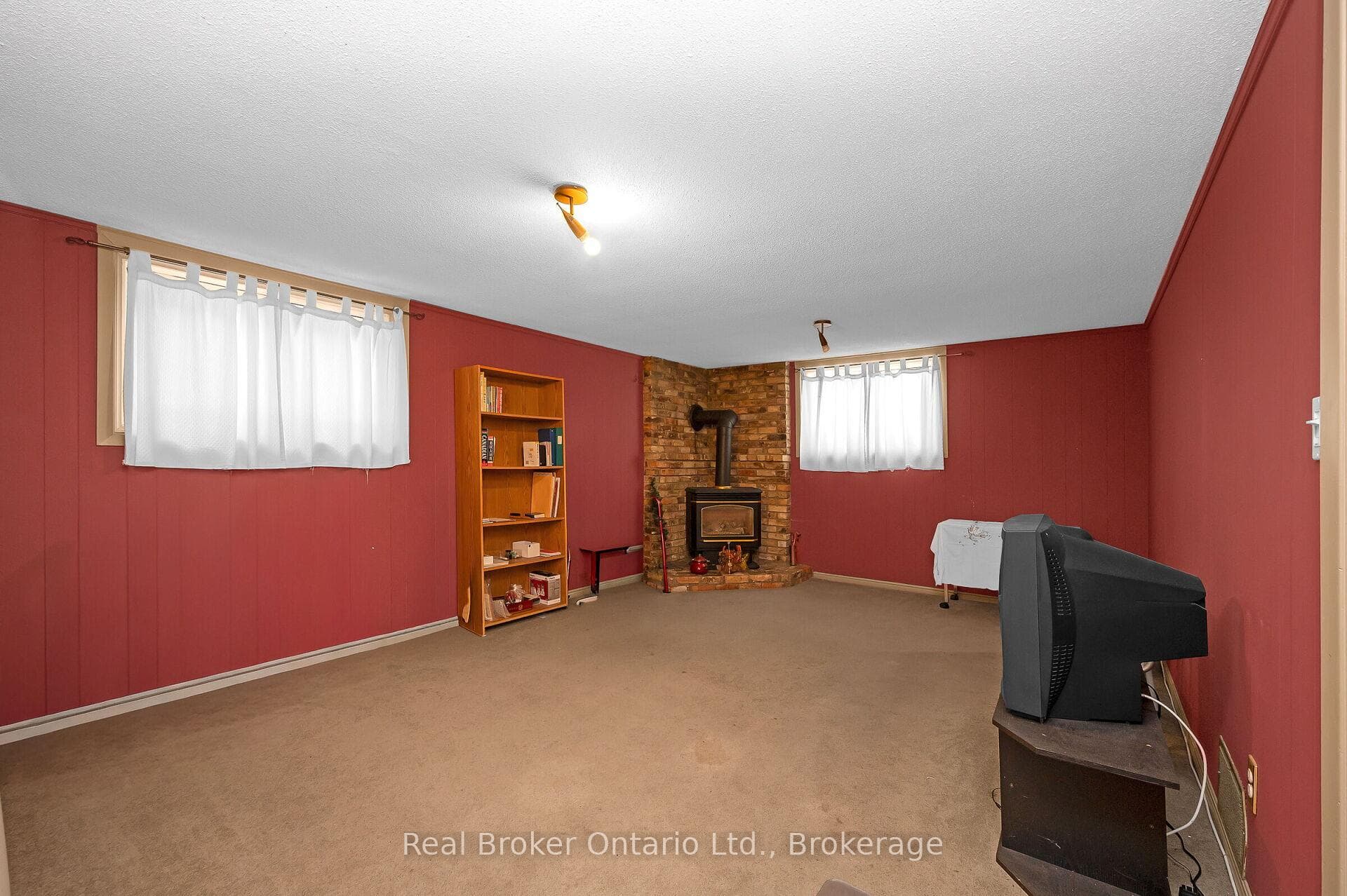 11 Crystal Court photo 22