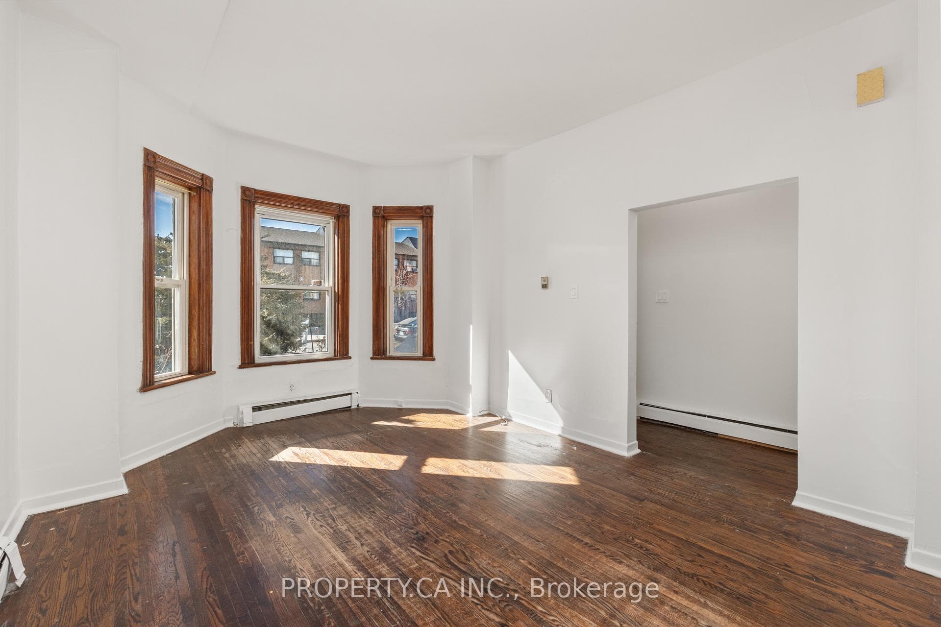 120 Stephenson Avenue Unit Main photo 2