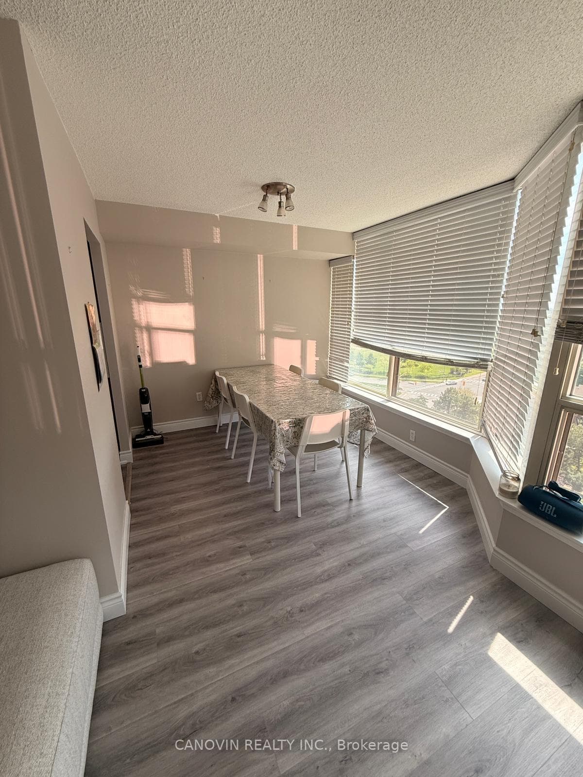 55 Elm Drive Unit 1401 photo 11