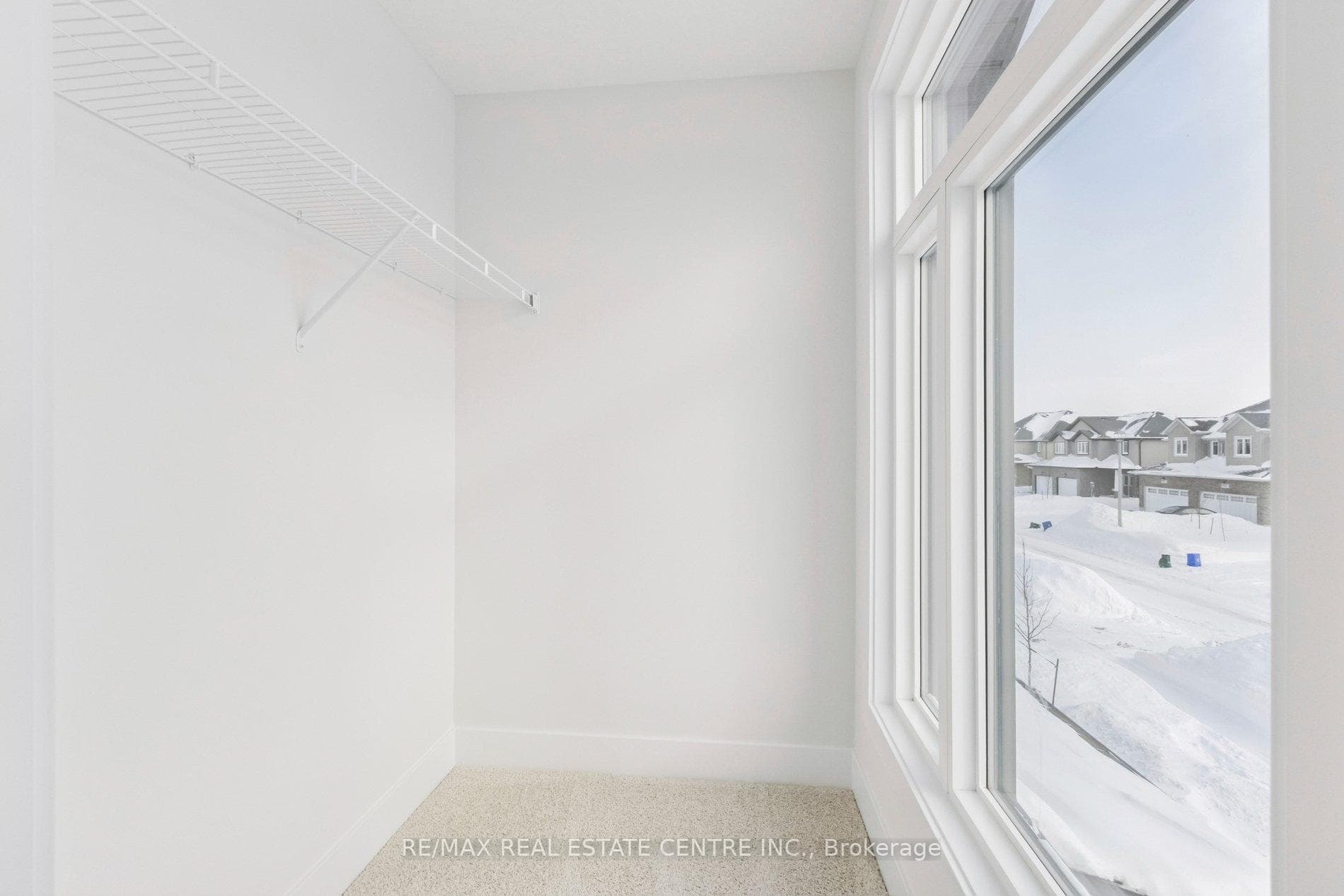 123 Maple Street photo 40