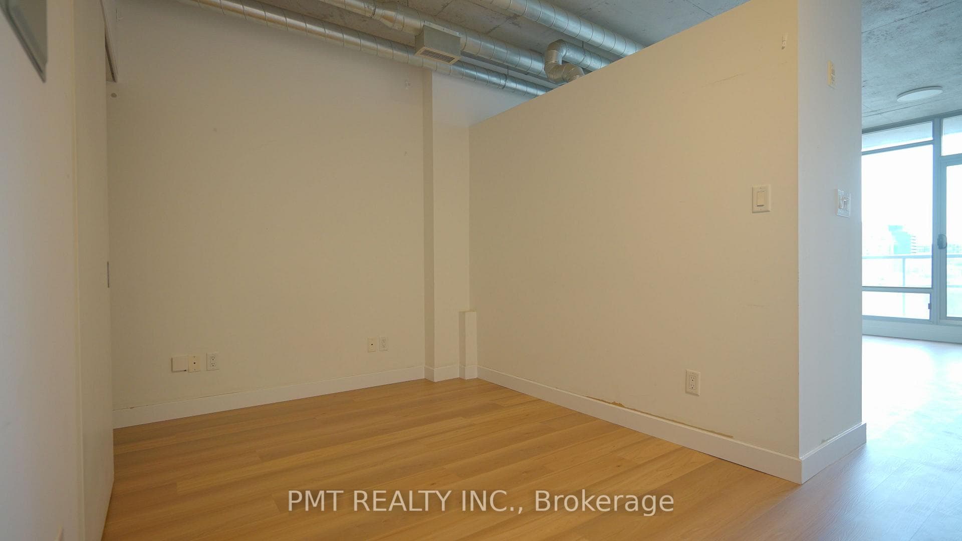 169 John Street Unit 803 photo 10