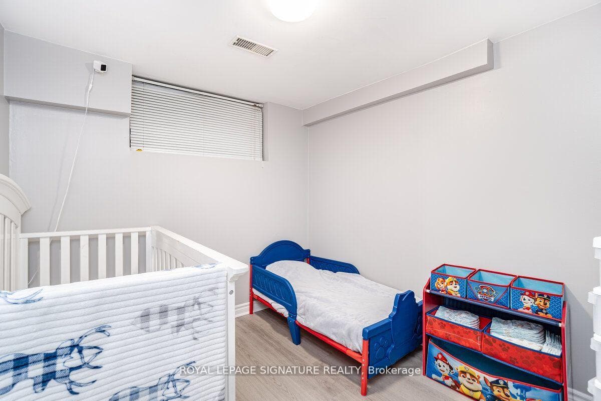 1078 Eastmount Avenue Unit 2 photo 18