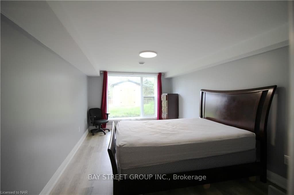 77 RIVERVIEW Boulevard Unit Lower ONLY photo 4