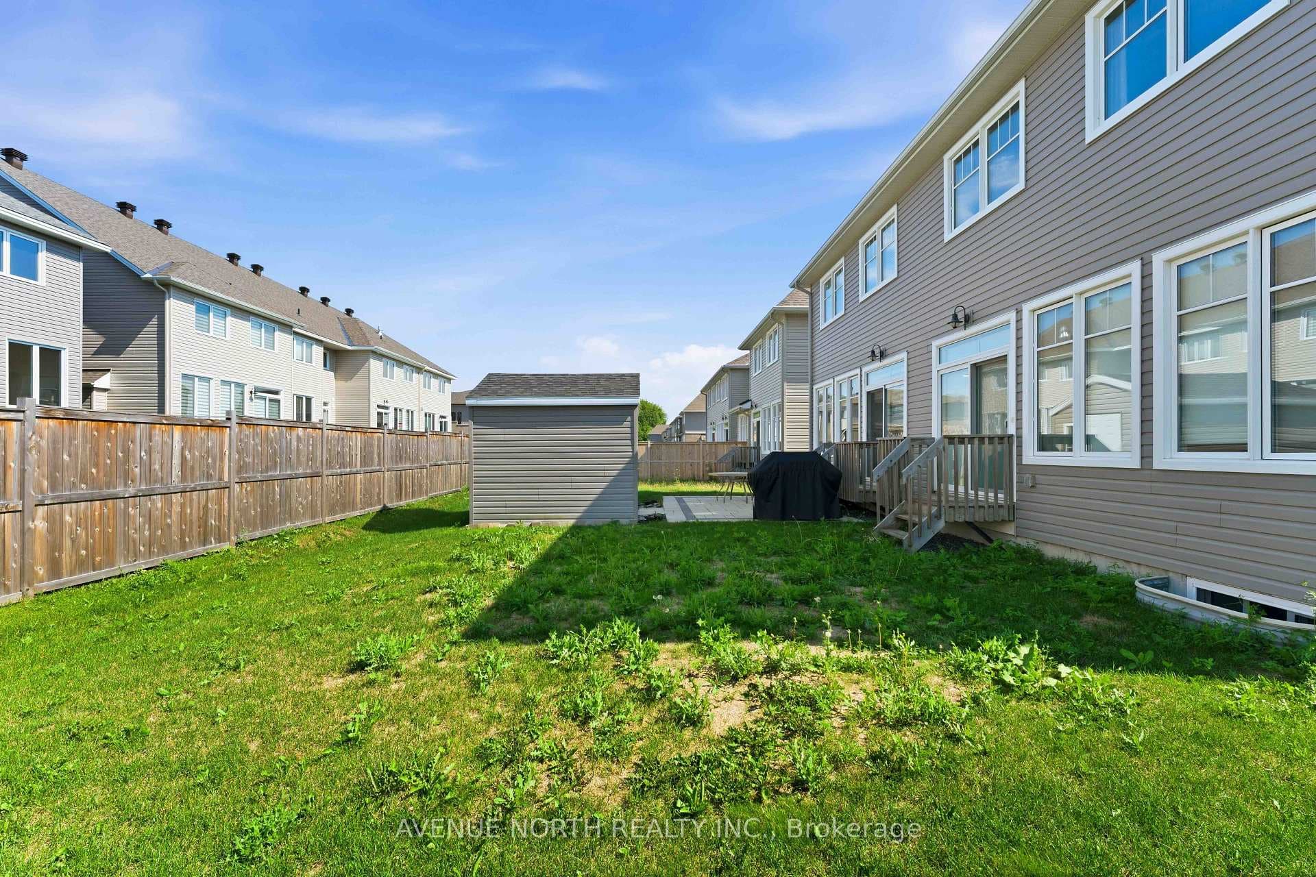 881 Antonio Farley Street photo 26