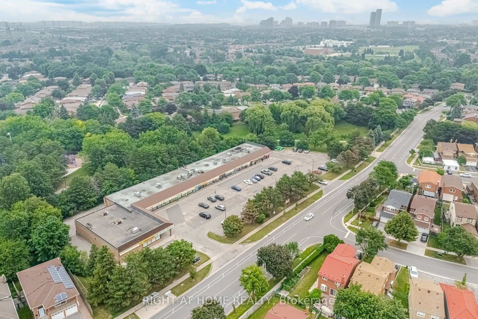 121 Bob O'link Avenue photo 42