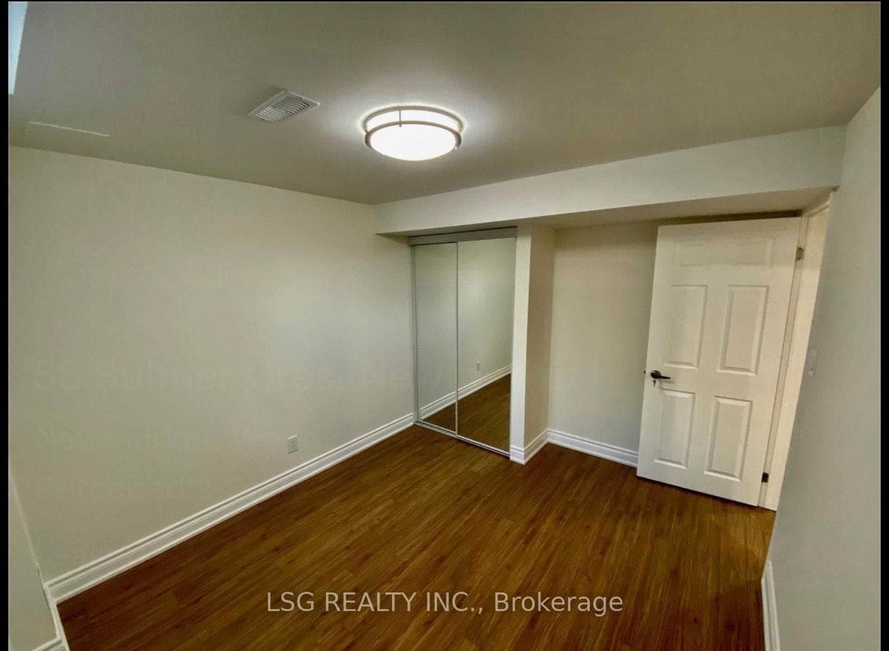 58 Bulmer Crescent Unit Basement photo 10