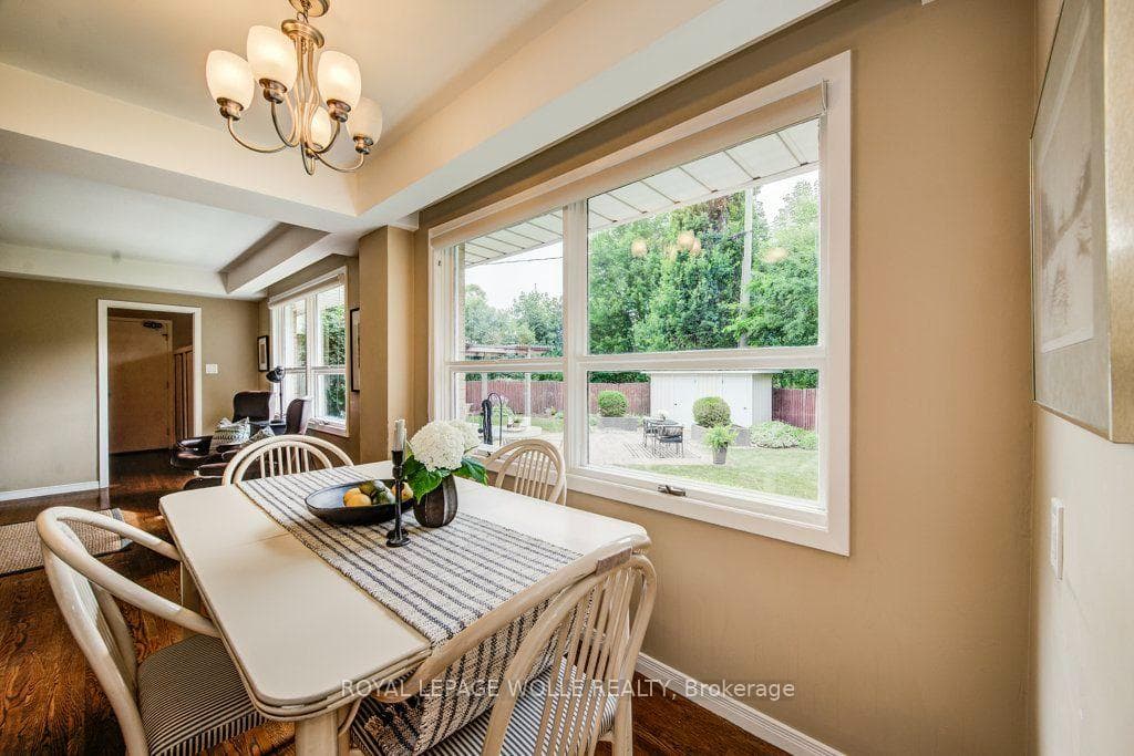 97 Somerset Crescent photo 17