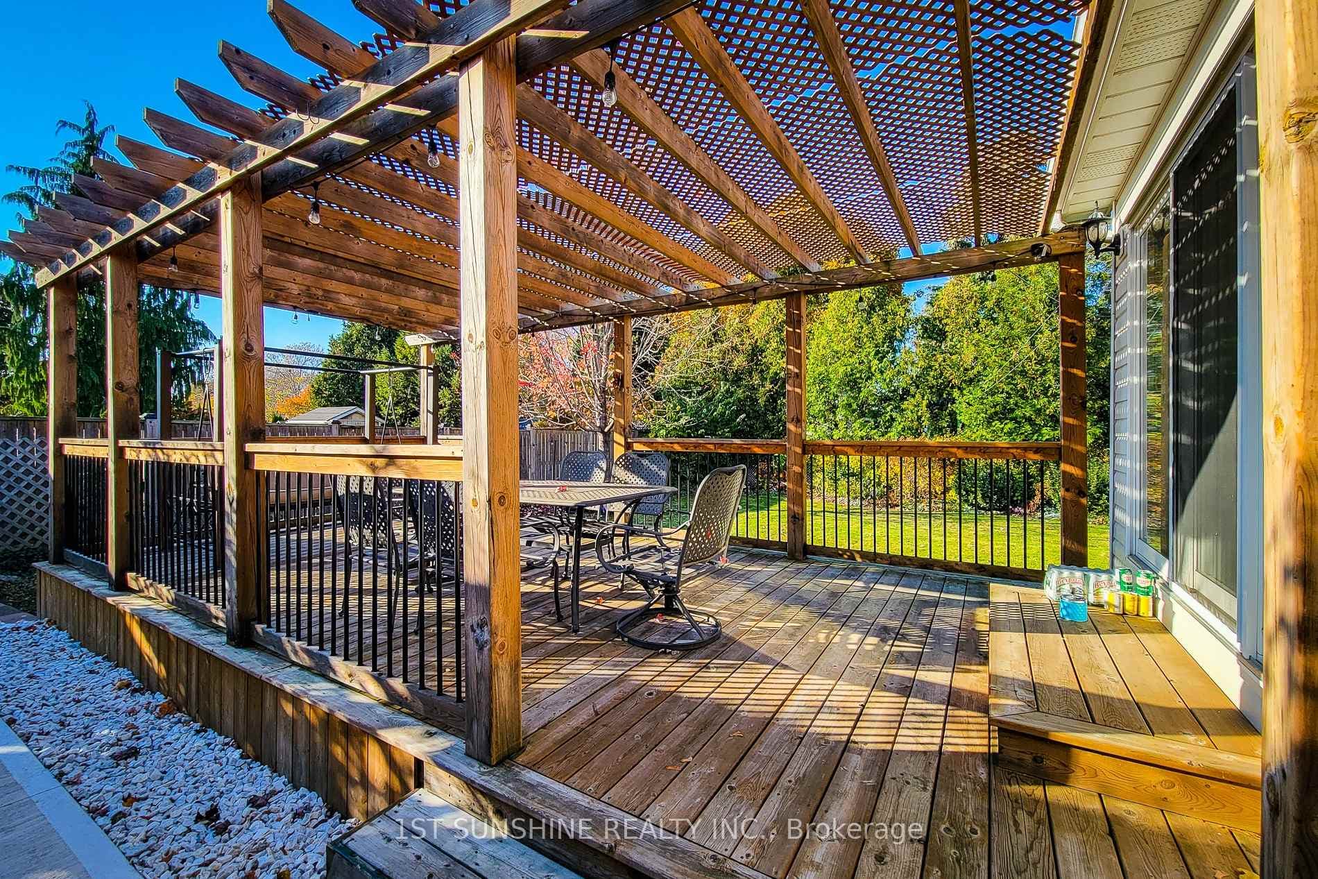 8 Sullivan Drive photo 39