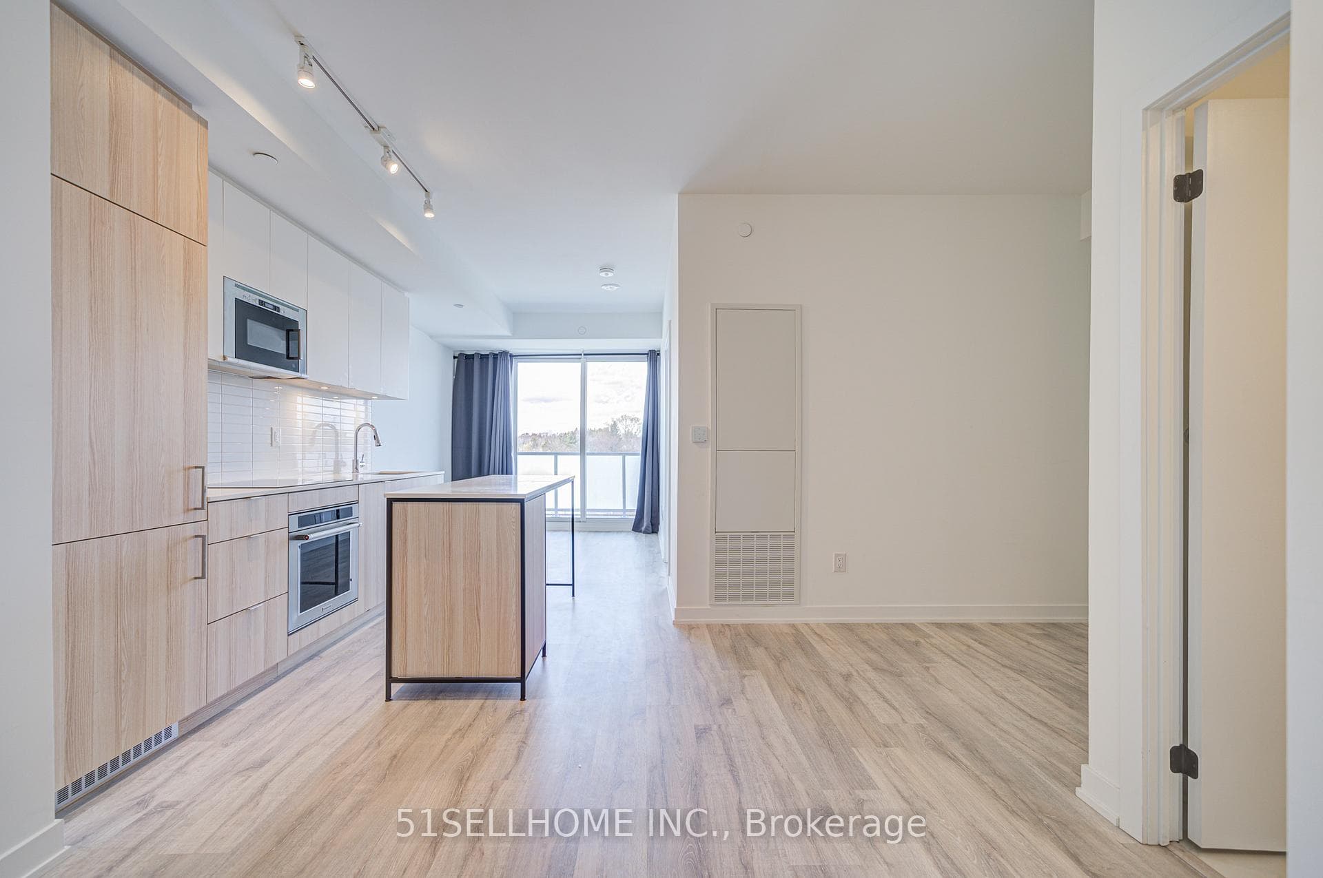 215 Lakeshore Road Unit 333 photo 11