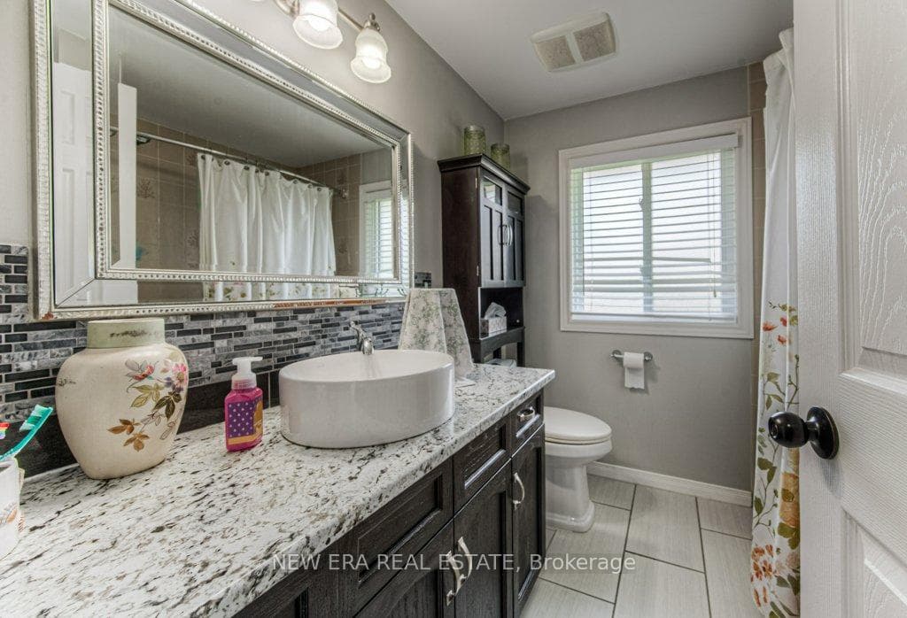 477 Northlake Drive photo 21