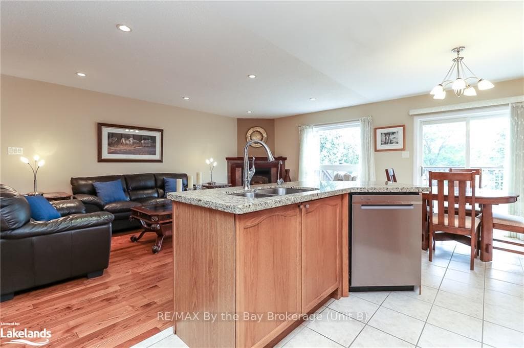 34 CRANBERRY Heights photo 10