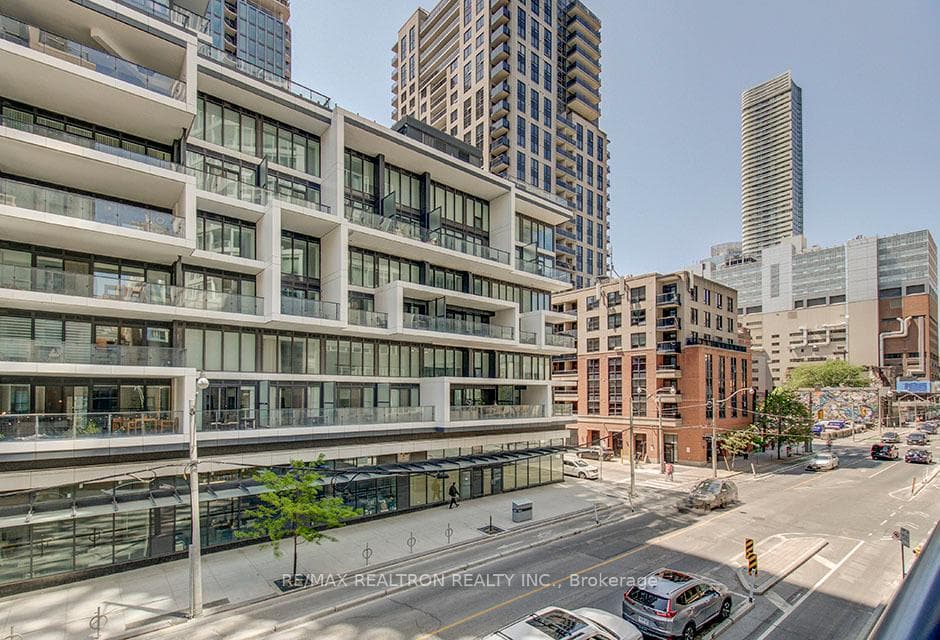 76 Shuter Street Unit 310 photo 23