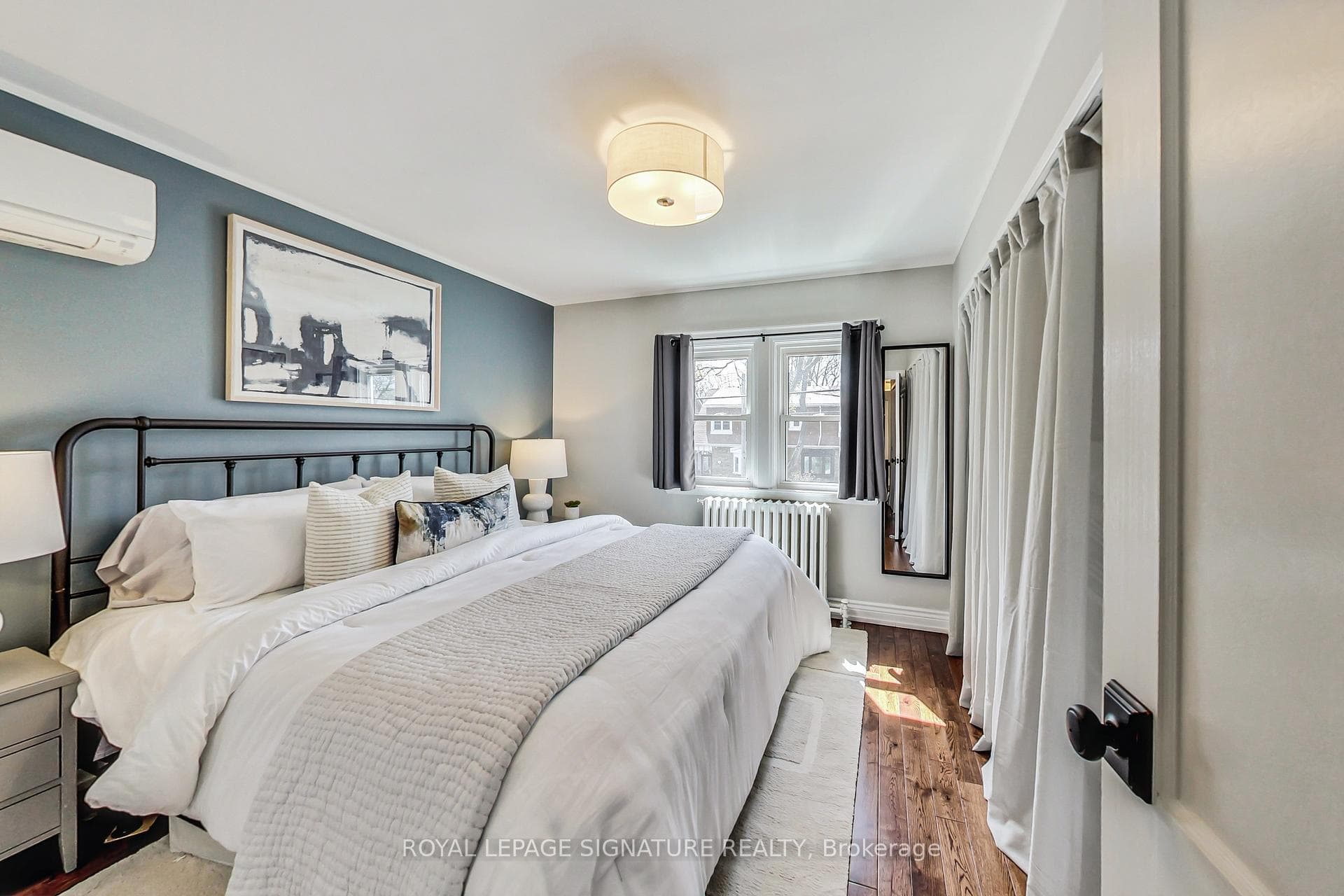 323 Victoria Park Avenue photo 9