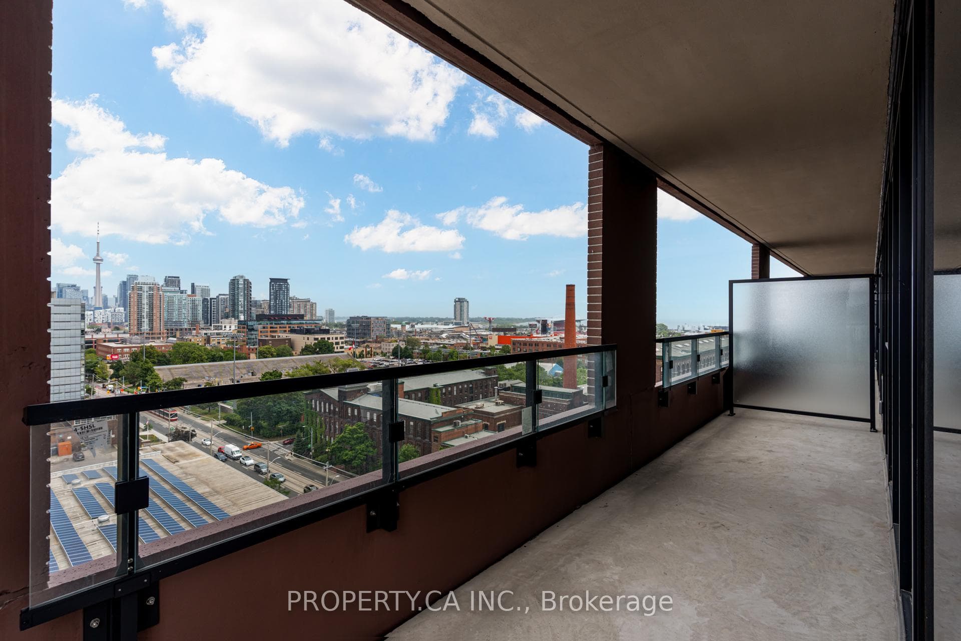 285 Dufferin Street Unit 1007 photo 36