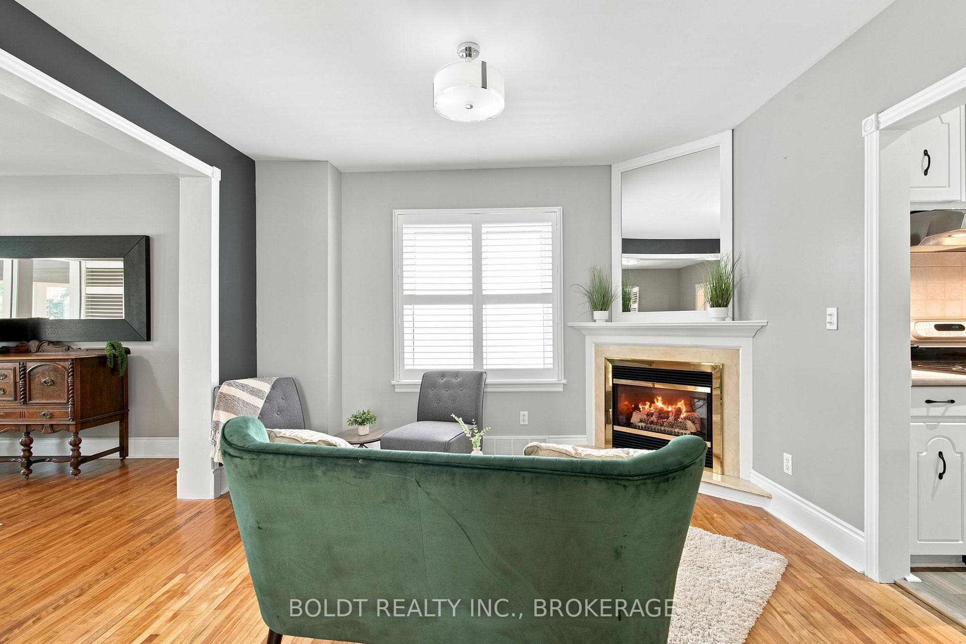 42 Thomas Street photo 13