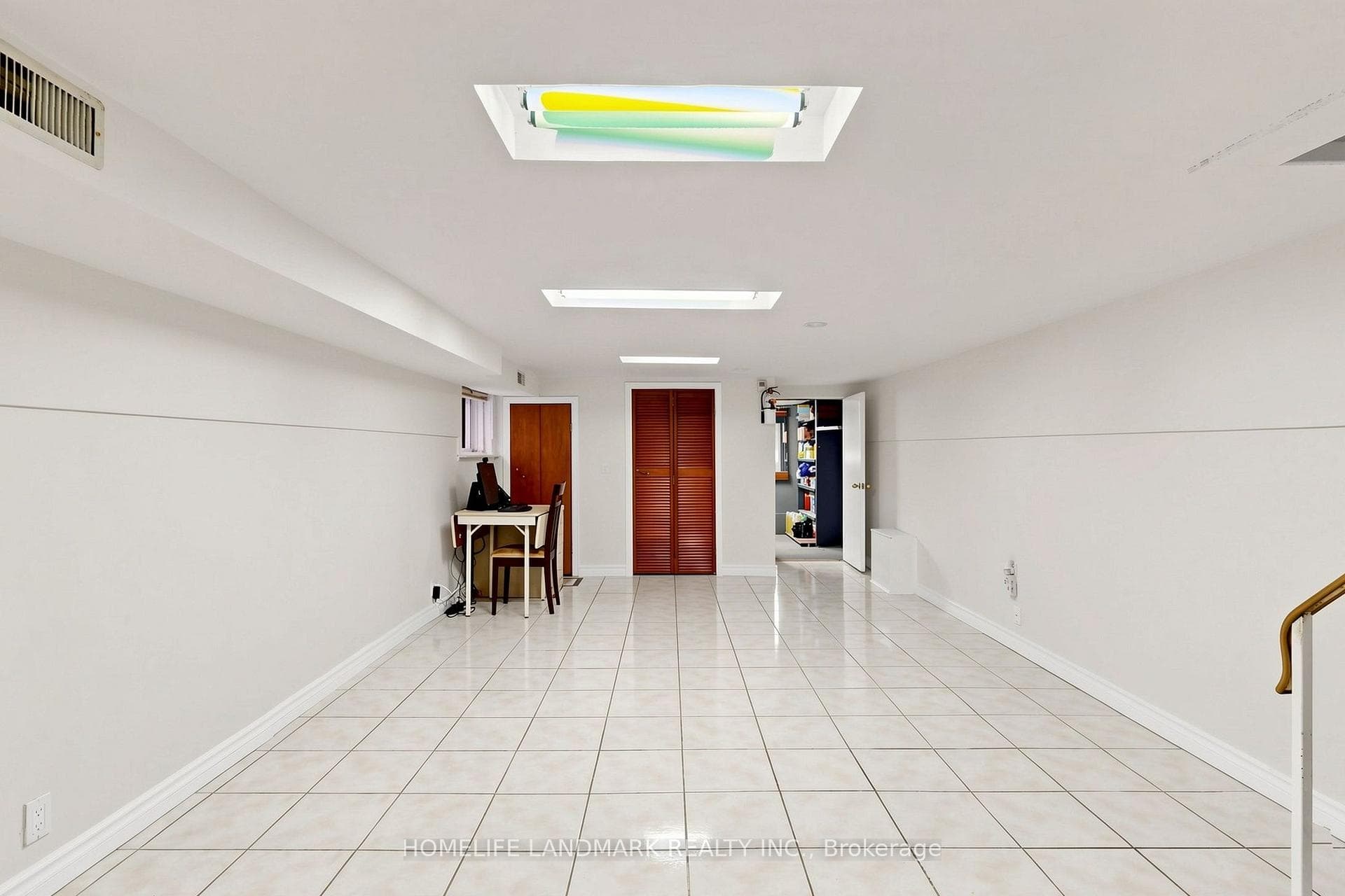 484 Glenholme Avenue photo 37