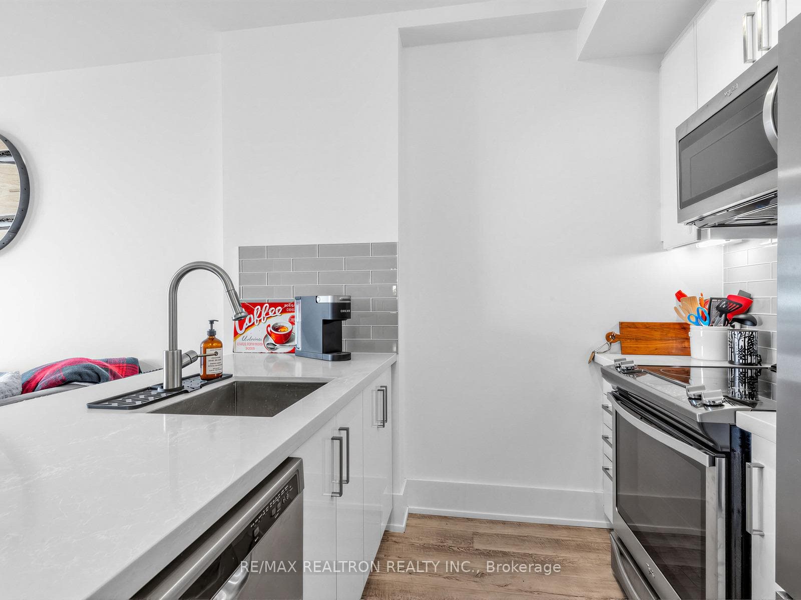 271 Sea Ray Avenue Unit B419 photo 10