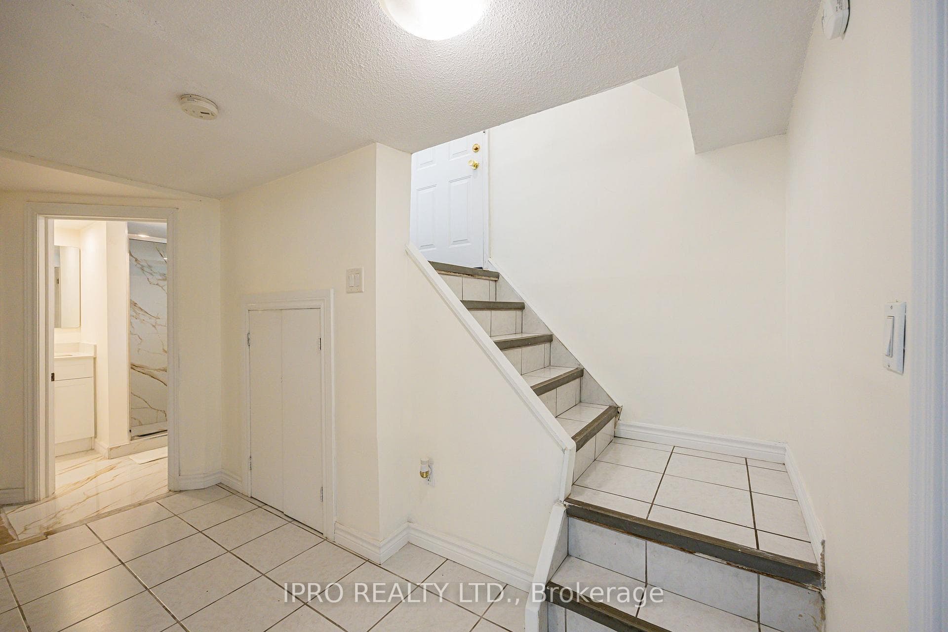 1488 Wilson Avenue photo 17