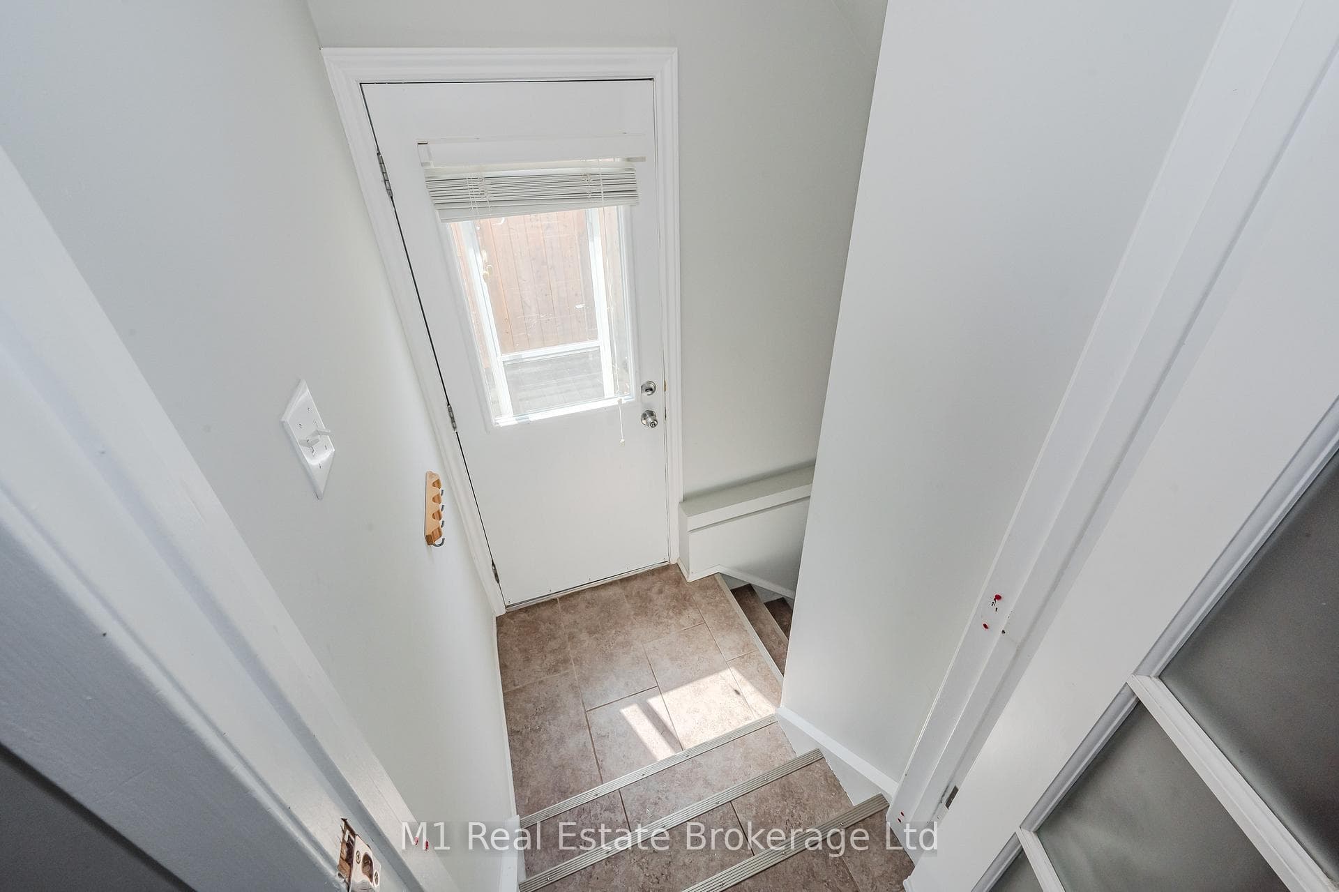 29 WILSON Crescent photo 23