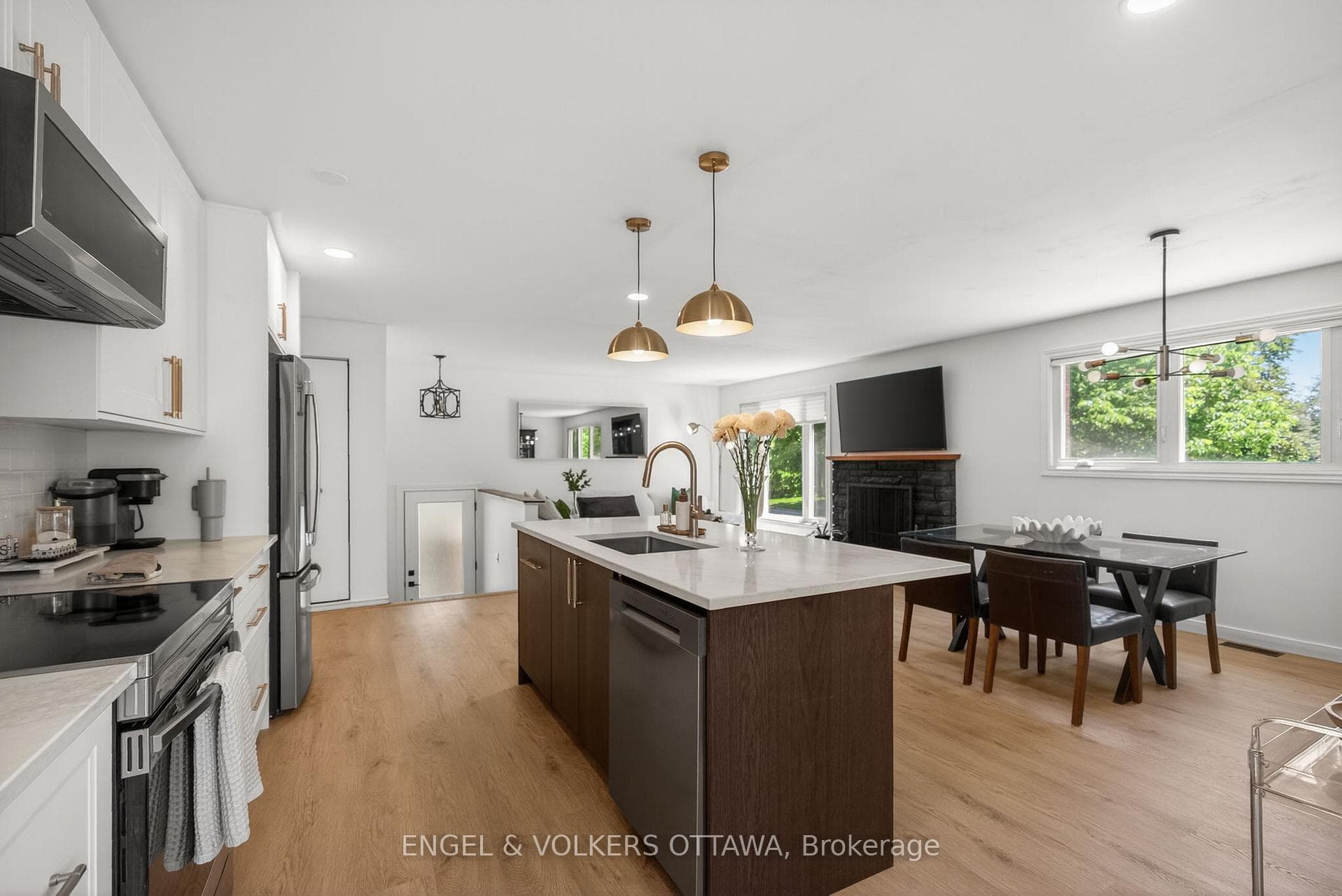 2265 Samuel Drive photo 9