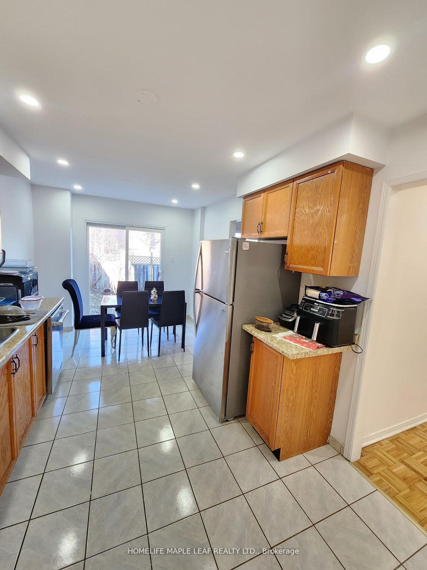82 Stanwell Drive Unit Upper photo 11