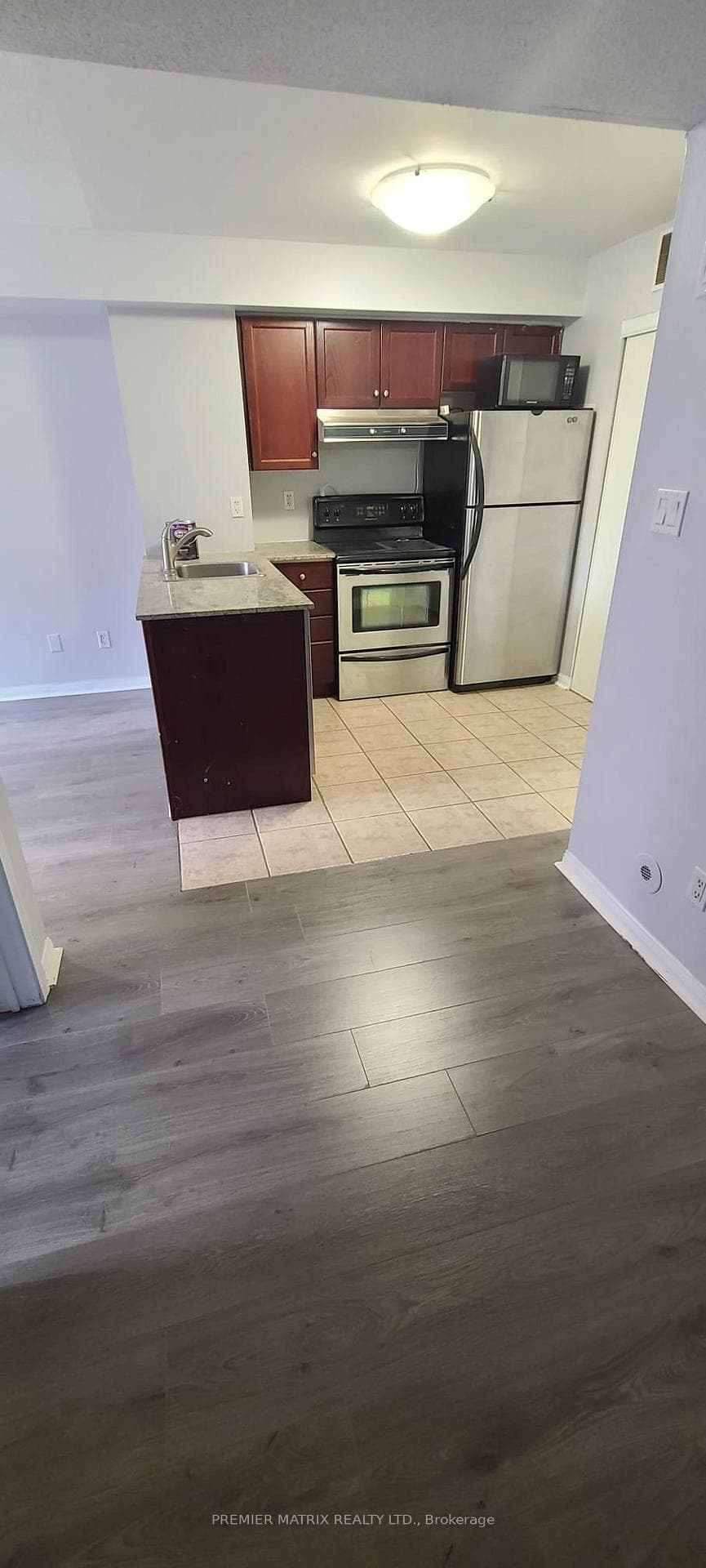 10 Laidlaw Street Unit 708 photo 3