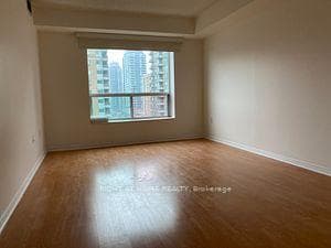 8 Pemberton Avenue Unit 1106 photo 20